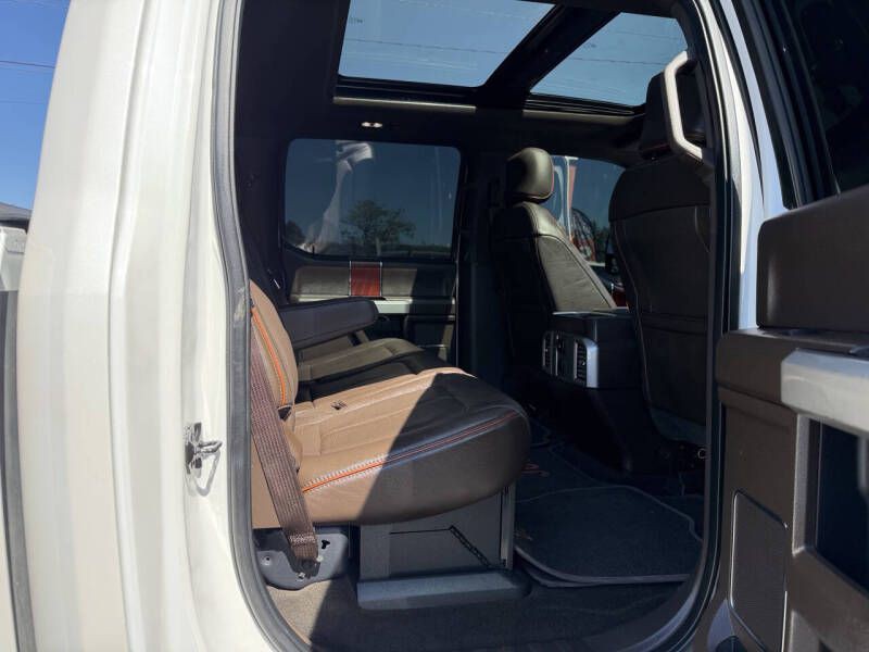2017 Ford F-250 Image 12