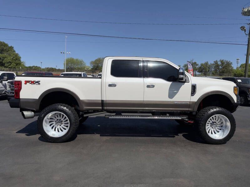 2017 Ford F-250 Image 20