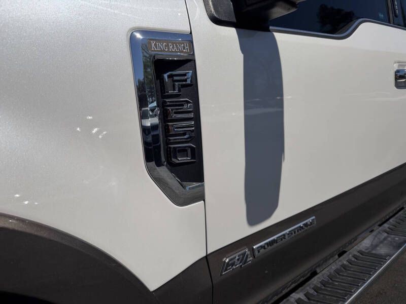 2017 Ford F-250 Image 26