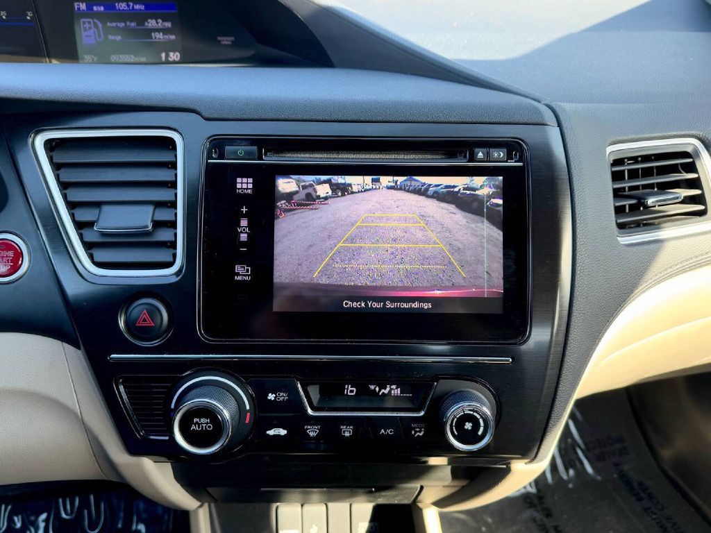2015 Honda Civic Image 17