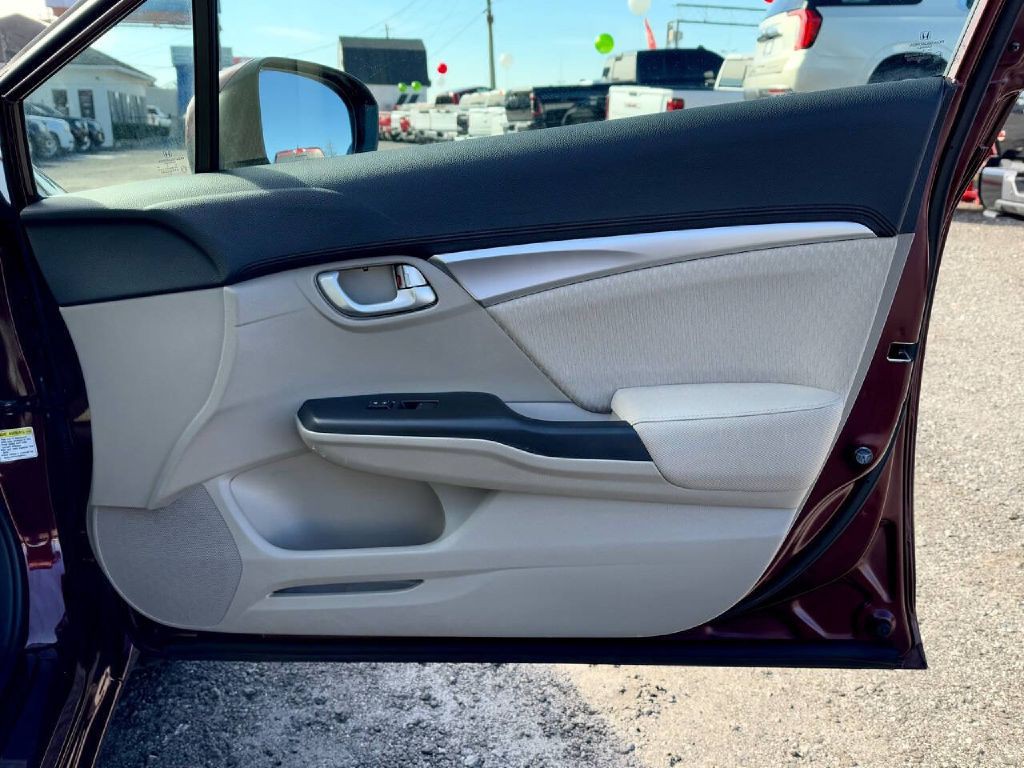 2015 Honda Civic Image 21