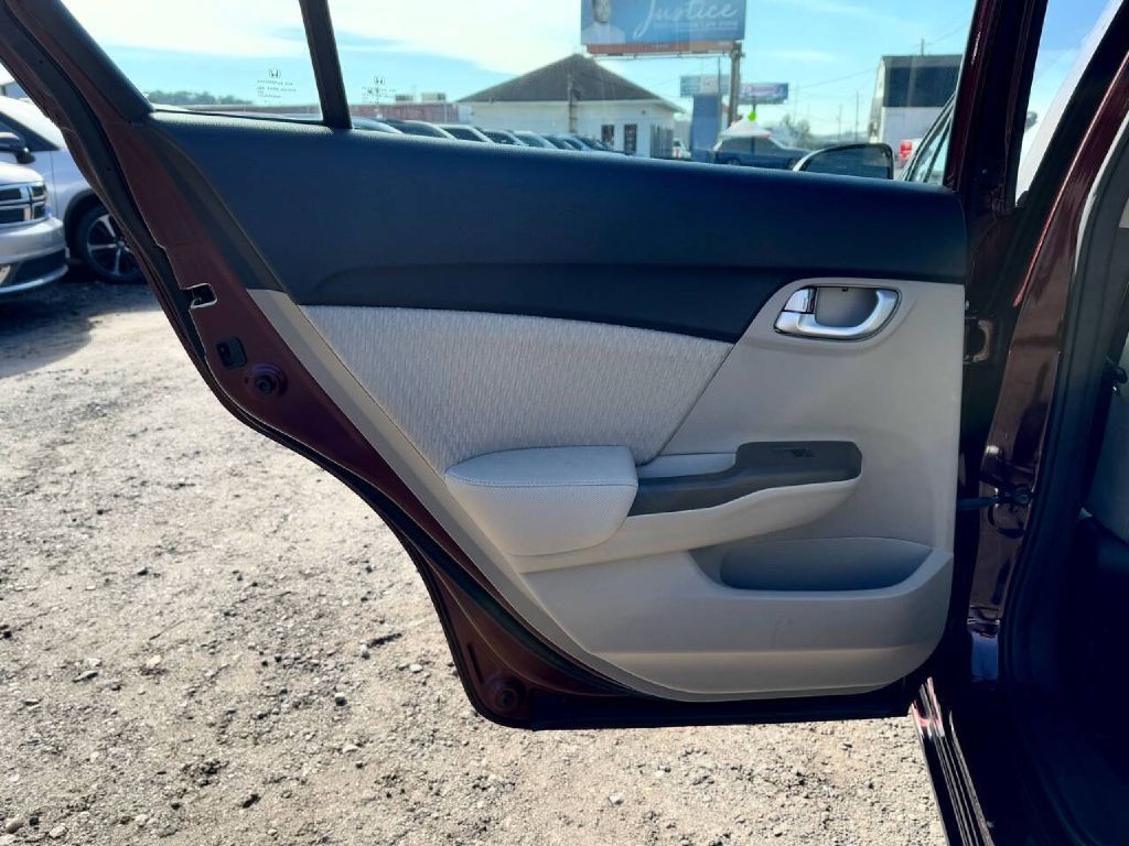 2015 Honda Civic Image 22