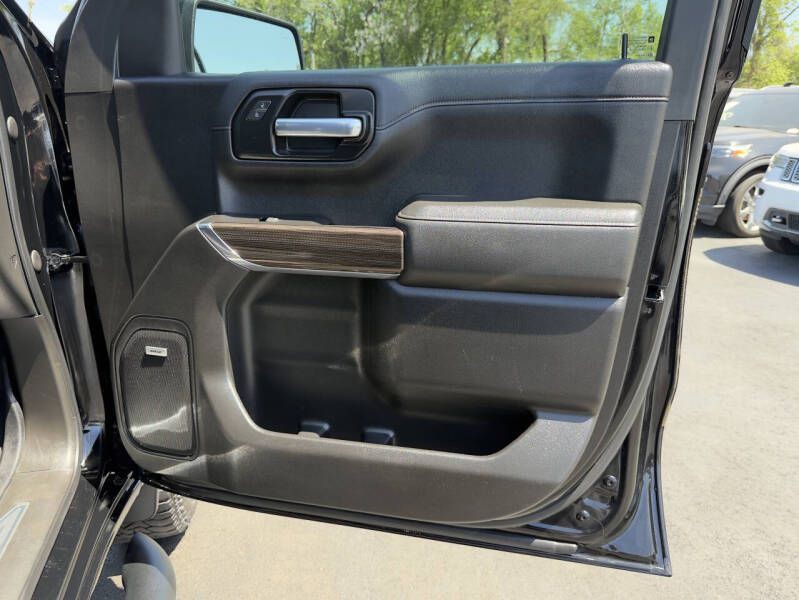 2021 Chevrolet Silverado 1500 Image 3