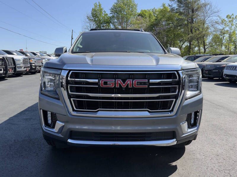 2021 GMC Yukon Image 2