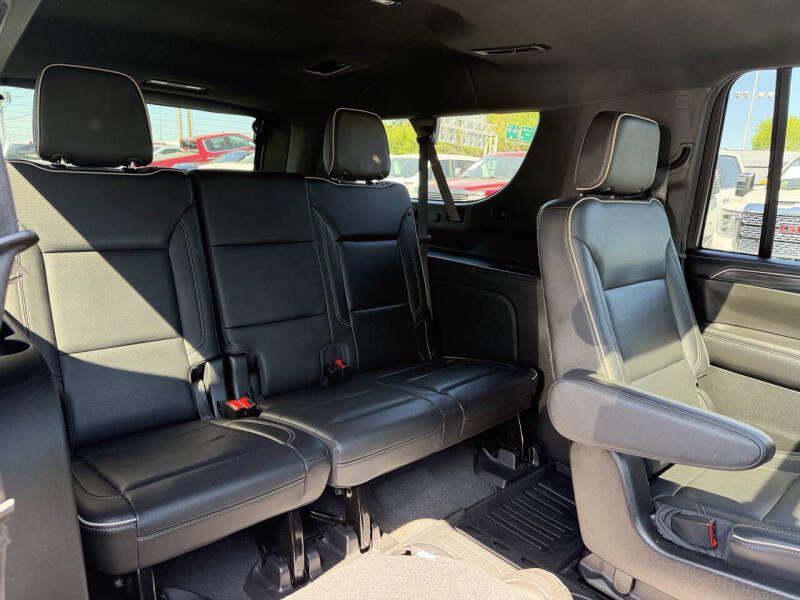 2021 GMC Yukon Image 14