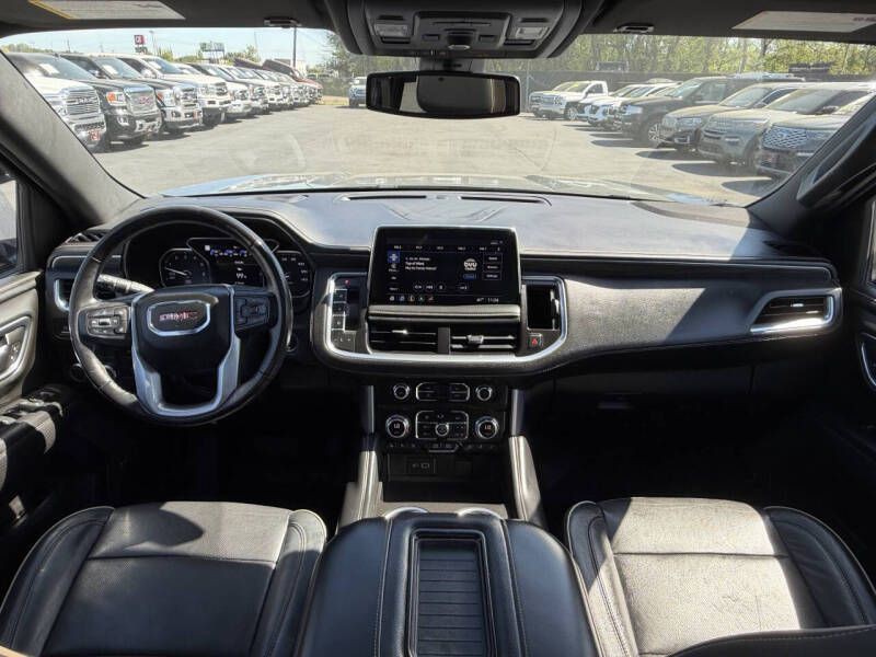 2021 GMC Yukon Image 15