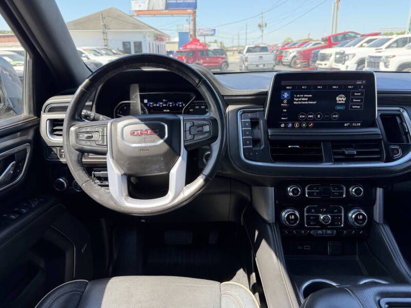 2021 GMC Yukon Image 16