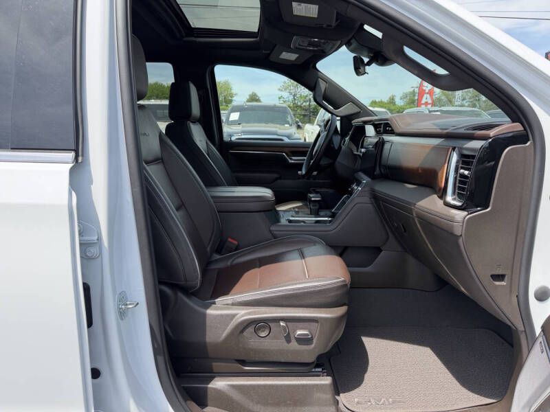 2023 GMC Sierra Image 11