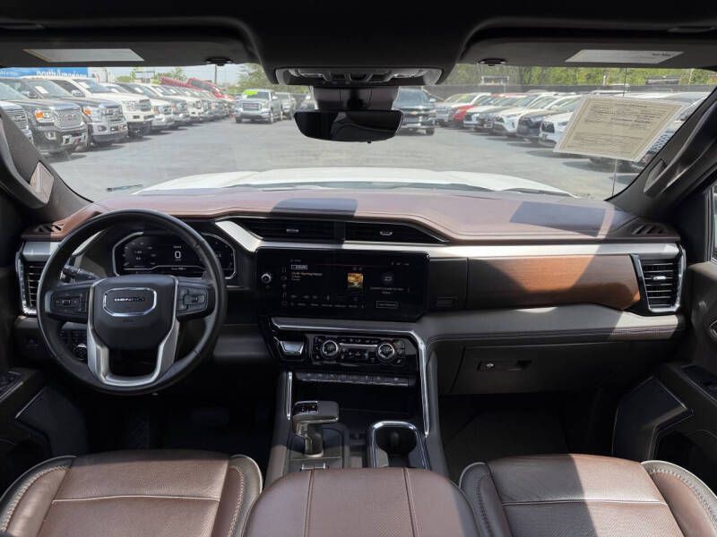 2023 GMC Sierra Image 14