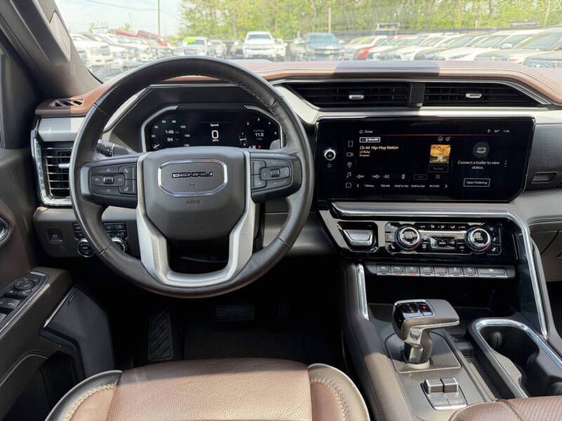 2023 GMC Sierra Image 15