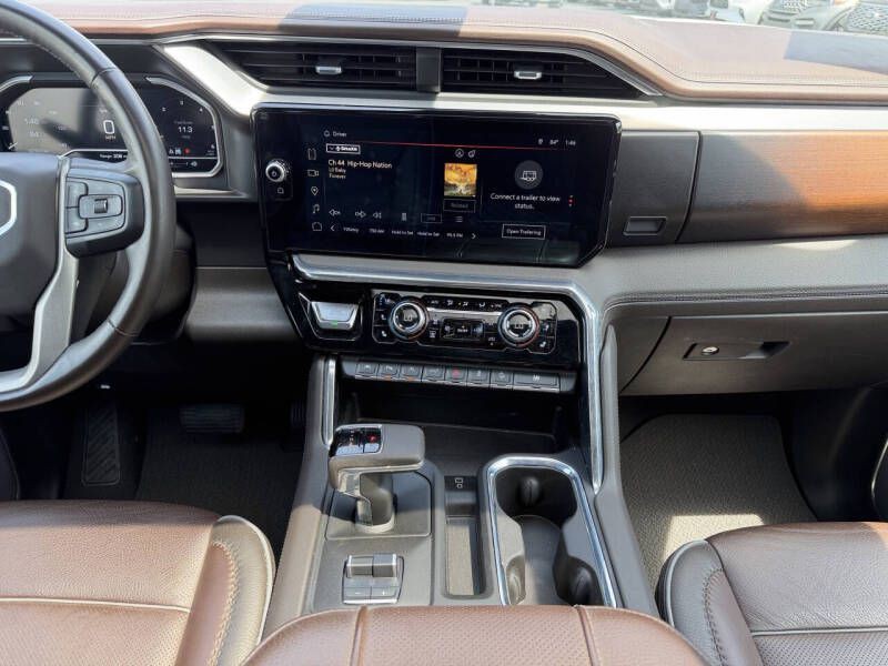 2023 GMC Sierra Image 17