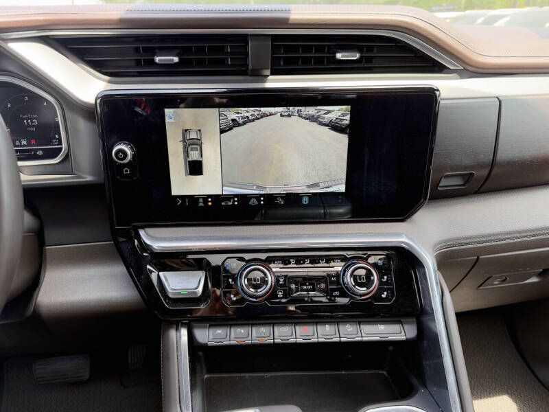 2023 GMC Sierra Image 19