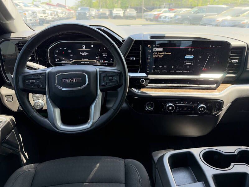 2023 GMC Sierra Image 14