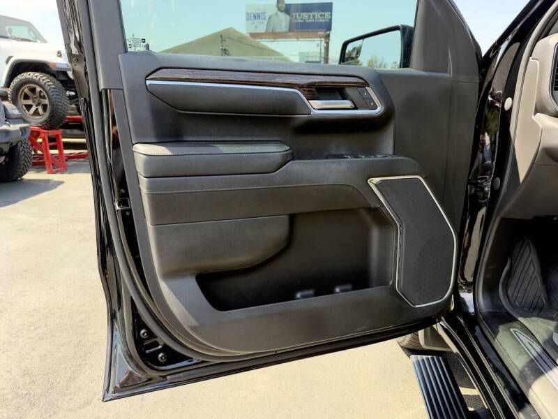 2023 GMC Sierra Image 19