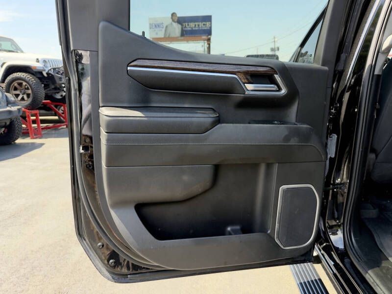 2023 GMC Sierra Image 21
