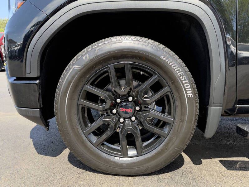 2023 GMC Sierra Image 23