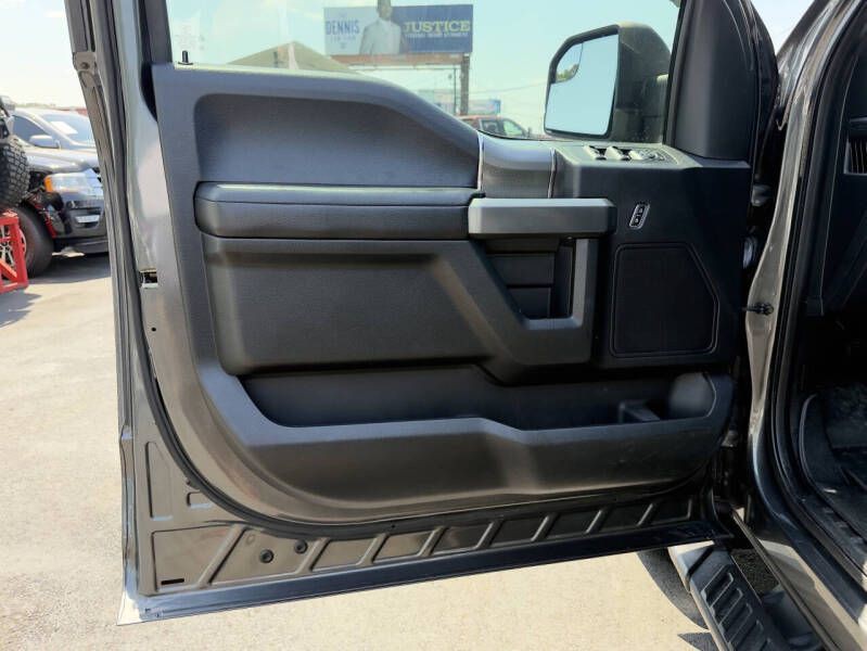 2016 Ford F-150 Image 18