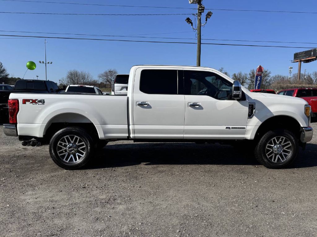 2017 Ford F-250 Image 6