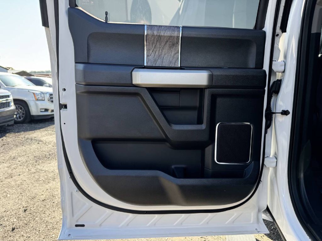 2017 Ford F-250 Image 23