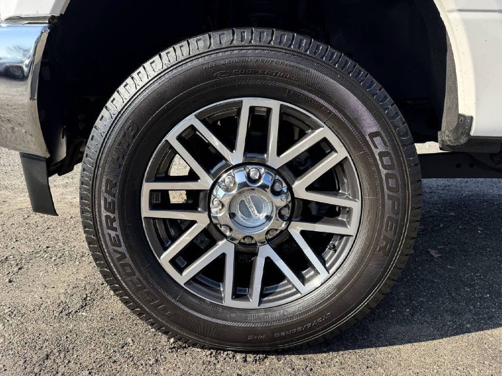 2017 Ford F-250 Image 25