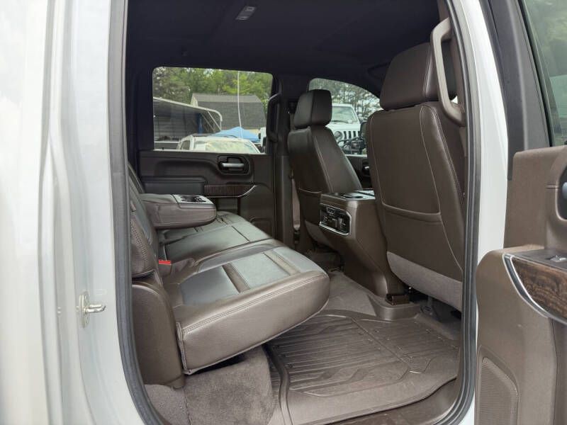 2023 GMC Sierra Image 11