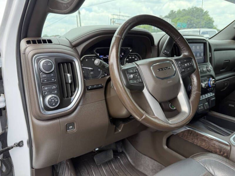 2023 GMC Sierra Image 12