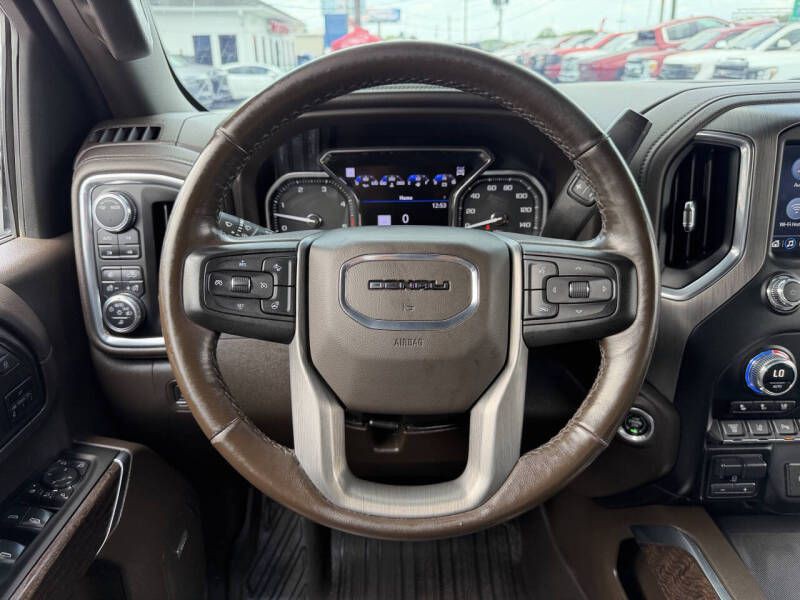 2023 GMC Sierra Image 17