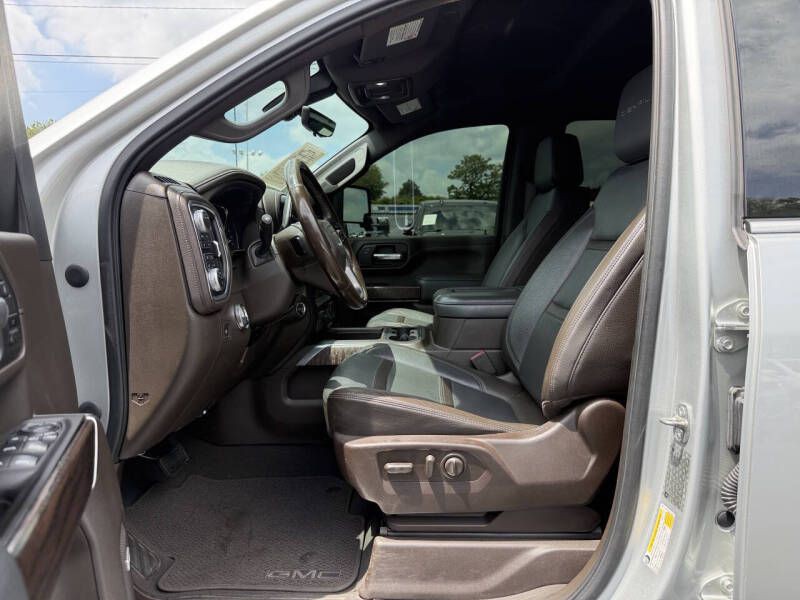 2021 GMC Sierra Image 8