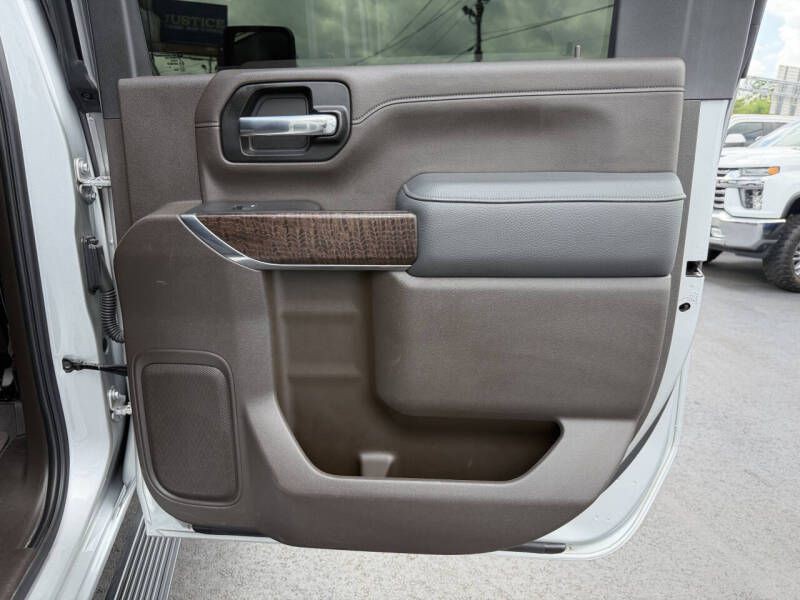 2021 GMC Sierra Image 21