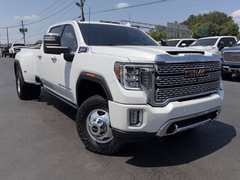 2022 GMC Sierra Image 2