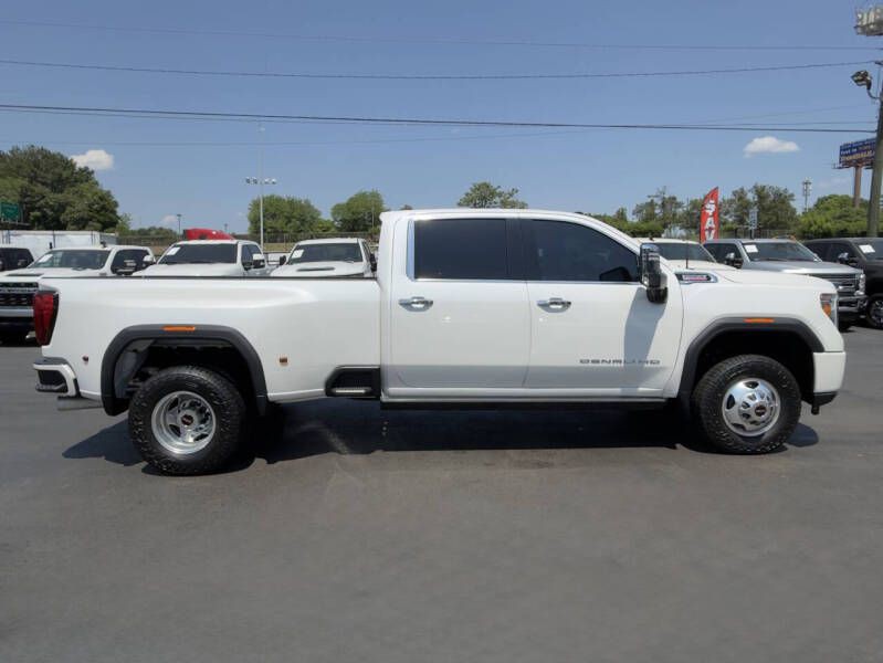 2022 GMC Sierra Image 3