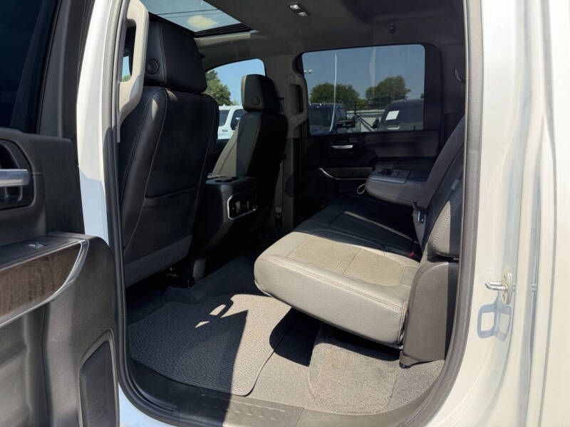 2022 GMC Sierra Image 9