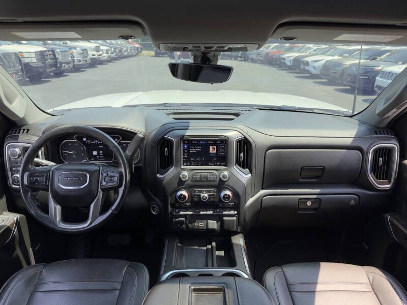 2022 GMC Sierra Image 12