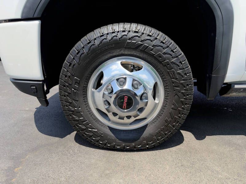 2022 GMC Sierra Image 22