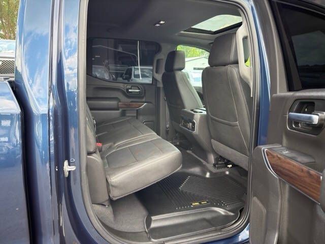 2022 GMC Sierra Image 2