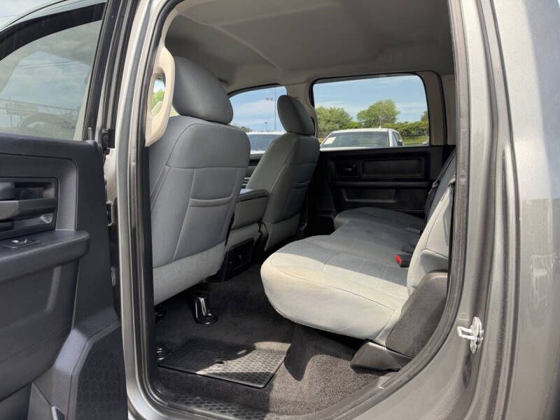 2013 RAM 2500 Image 9