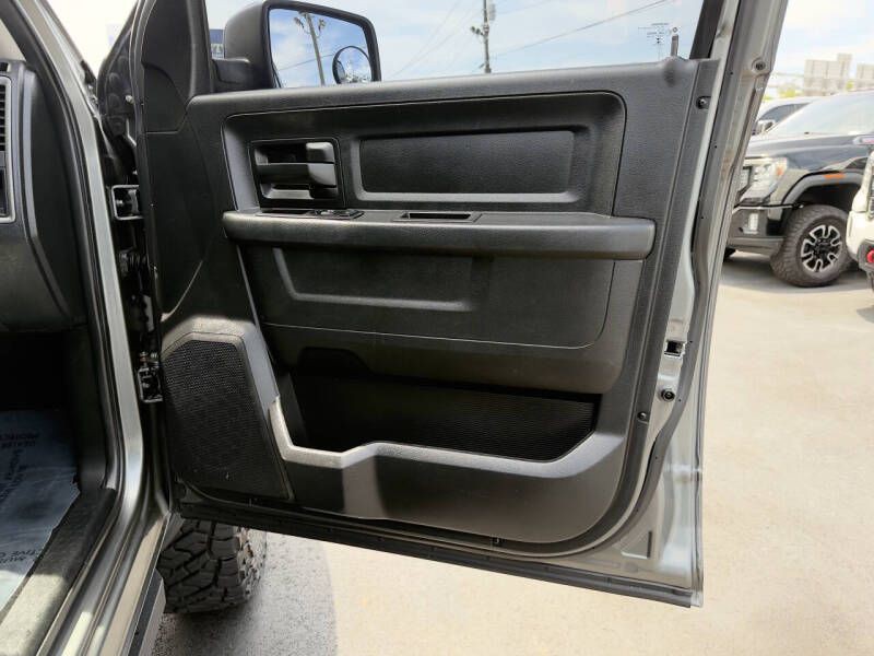2013 RAM 2500 Image 18