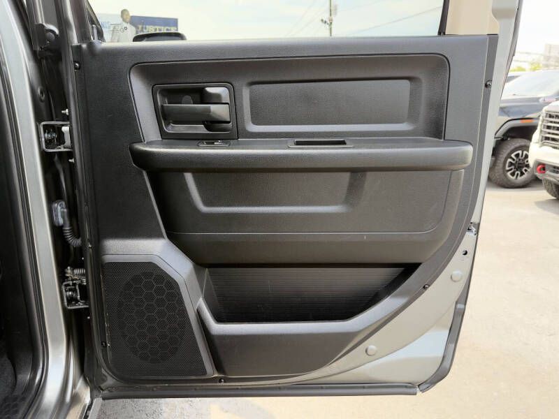 2013 RAM 2500 Image 20