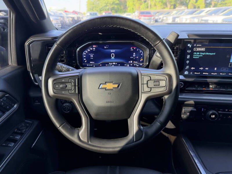 2024 Chevrolet Silverado 1500 Image 15