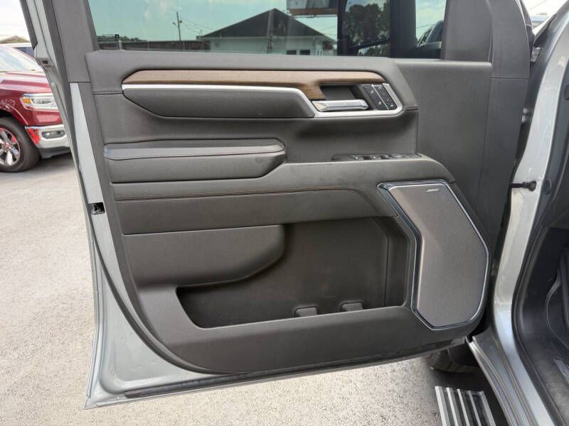 2024 Chevrolet Silverado 1500 Image 18