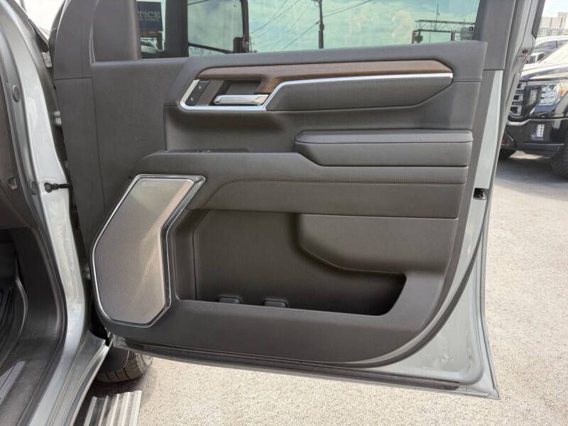 2024 Chevrolet Silverado 1500 Image 19