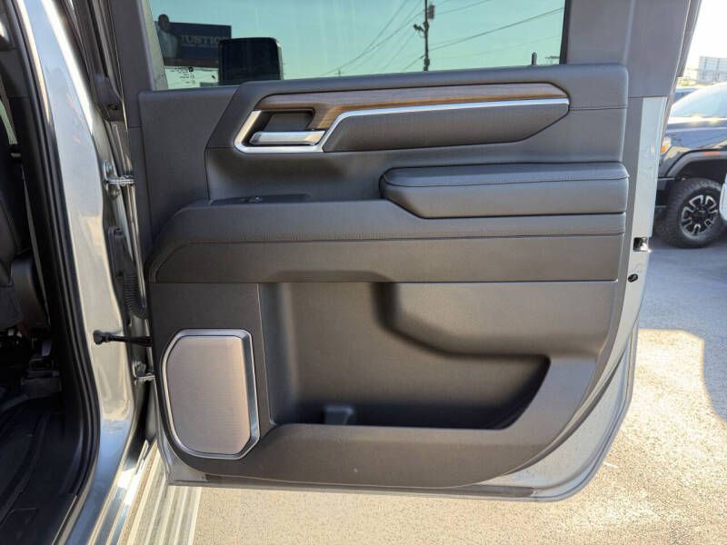 2024 Chevrolet Silverado 1500 Image 21
