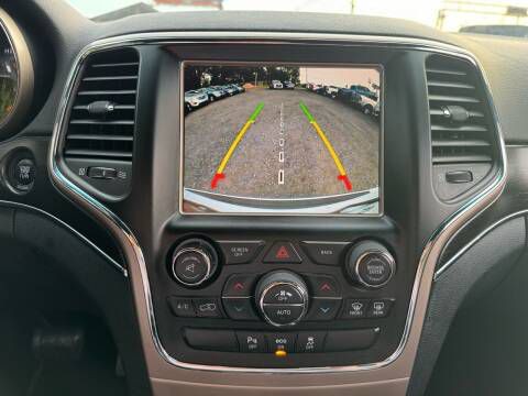 2015 Jeep Grand Cherokee Image 16