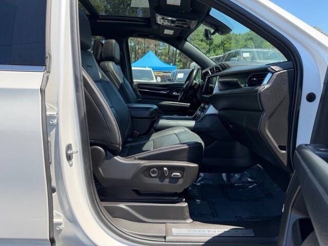 2021 GMC Yukon Image 12