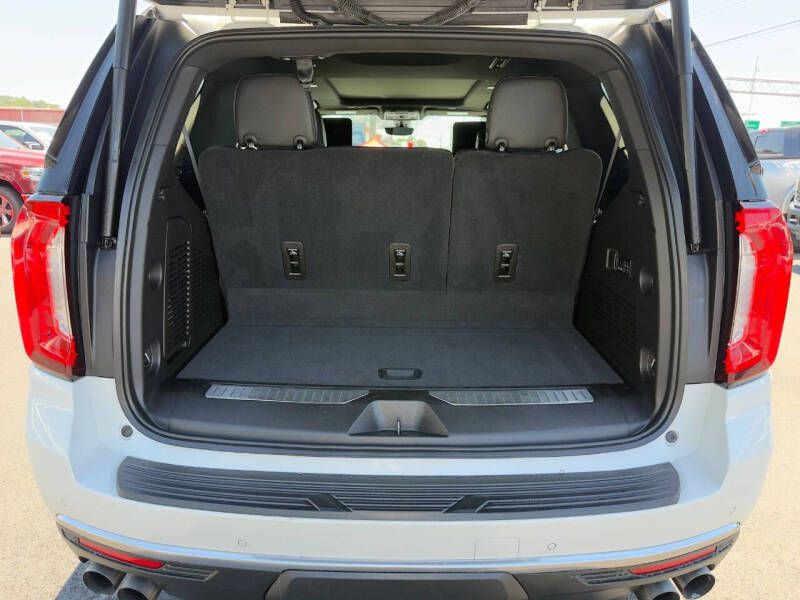 2021 GMC Yukon Image 25