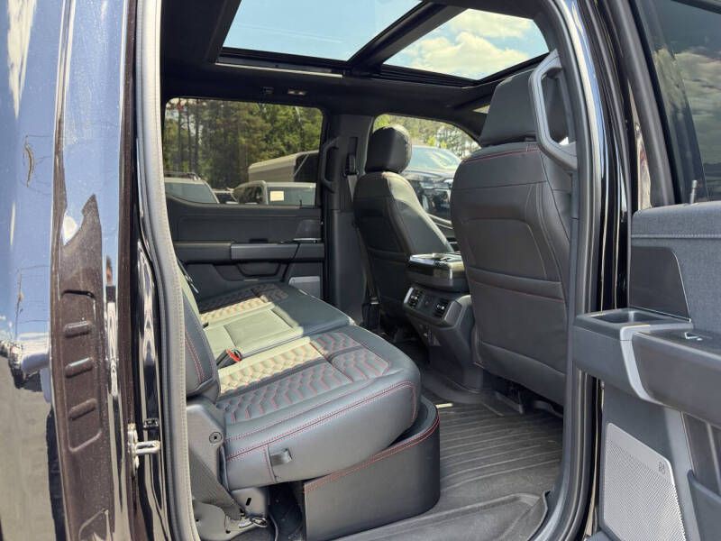 2025 Ford F-150 Image 12