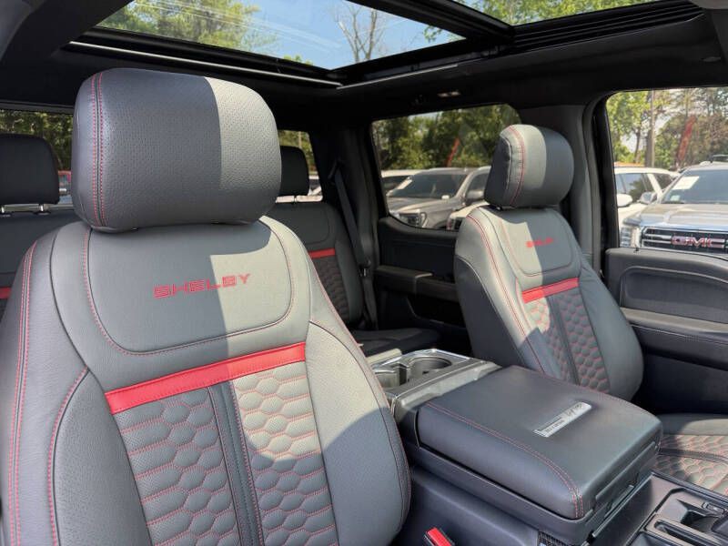 2025 Ford F-150 Image 13