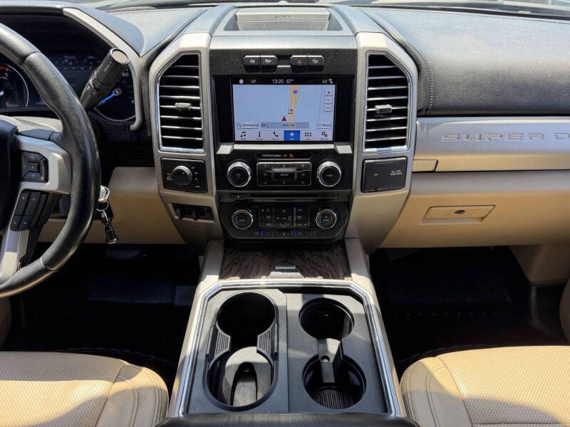 2017 Ford F-250 Image 15