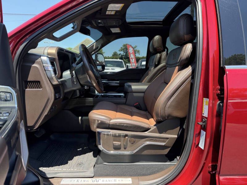 2025 Ford F-350 Image 9