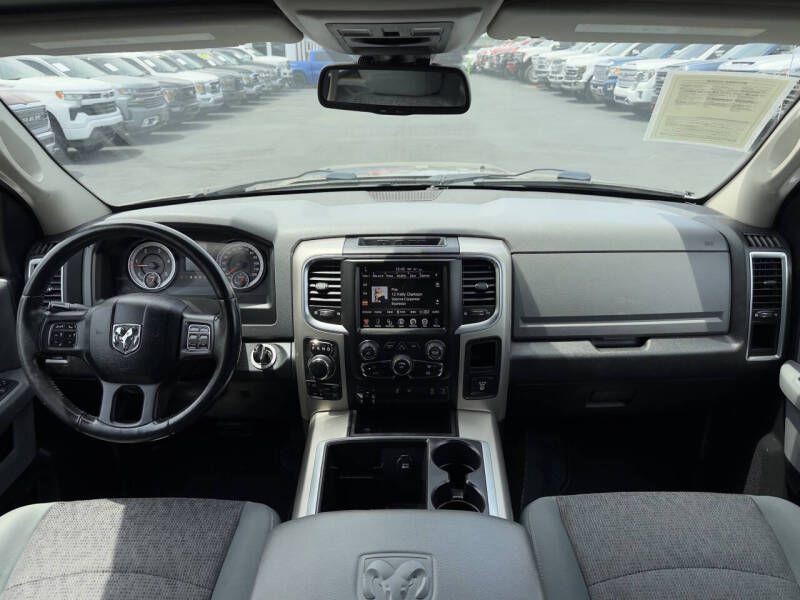 2015 RAM 1500 Image 12